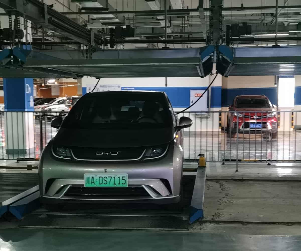 二層簡易升降類停車庫改造升降橫移式停車設備租賃經營
